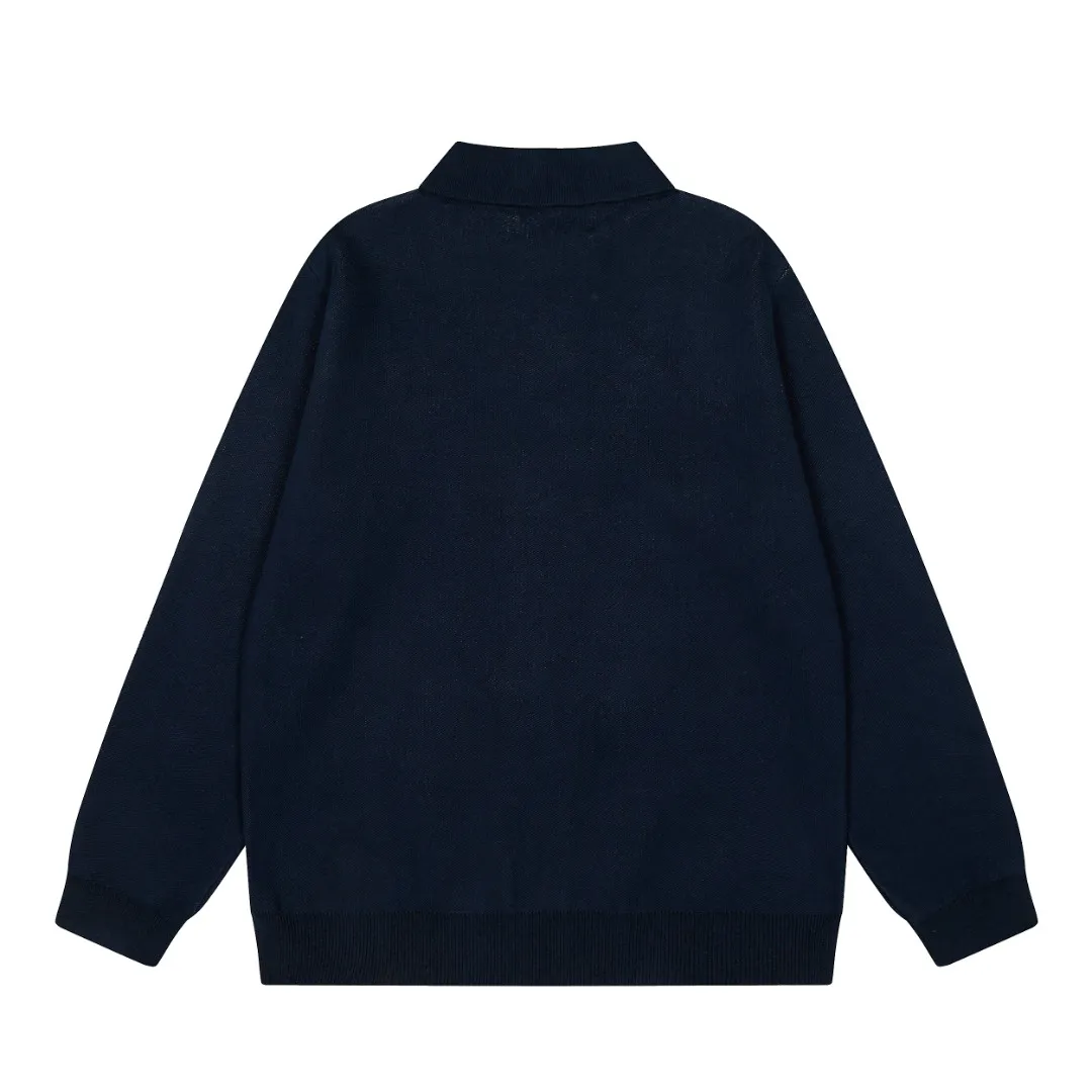 P250 Top quality" Style number: DS164# (not off the shelves all year round) [Ralph Lauren autumn and winter Malaysia embroidered logo knitted POLO lapel sweater] ✅Ralph Lauren Ralph Lauren classic basic lapel POLO same style knitted autumn and winter sweater for men and women ✅Main supplier platform live broadcast Wholesale entity Replenish when out of stock Not off the shelf ✅ZP quality 1:1 version Scan the code to enter the GF website Counter quality ✅Detailed quality is the only one in Guangzhou Imported quality cotton yarn, 750g weight, focusing on high-end, cost-effective, good quality, needless to say, ✅The version is restored to the original order, the maximum size can be worn up to 190 pounds, loose, comfortable and stress-free, ✅The upper body is simple and easy to match, a must-have for male gods. Good-looking clothes are never picky. A must-have in couples' wardrobes. Size: S-XL. Color: Milk white, gray, black and white, black and red, navy white label, navy red label
